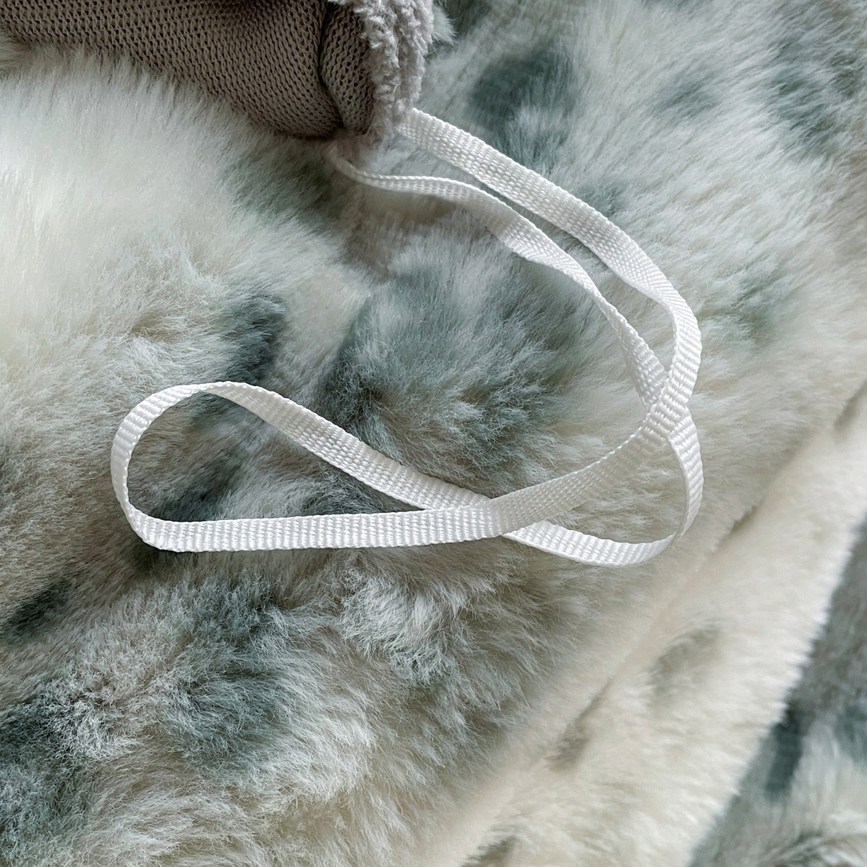 91家纺网 家纺一手货源 找家纺 仟网汇 2025新款加厚保暖兔绒四件套-豹纹系列 豹纹-绿