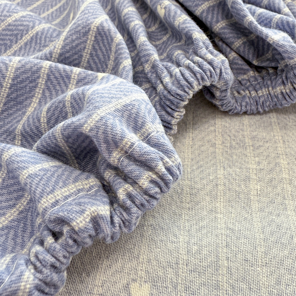 91家纺网 家纺一手货源 找家纺 慕尚家纺 2025新款全棉磨毛毛巾绣单床笠 床笠单件 乖乖狗