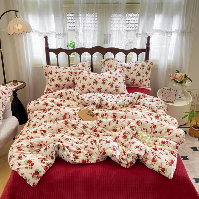 91家纺网 家纺一手货源 找家纺 仟网汇 2025新款亲肤舒适双面牛奶绒床盖款四件套 胭脂