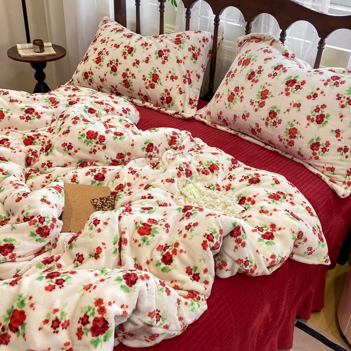 91家纺网 家纺一手货源 找家纺 仟网汇 2025新款亲肤舒适双面牛奶绒床盖款四件套 胭脂