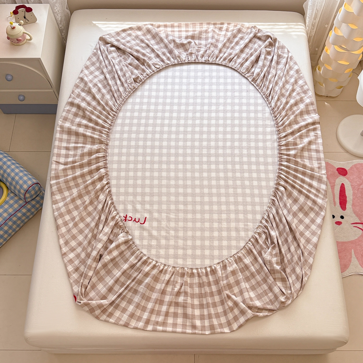 91家纺网 家纺一手货源 找家纺 慕尚家纺 2025新款全棉磨毛毛巾绣单床笠 床笠单件 熊熊满满