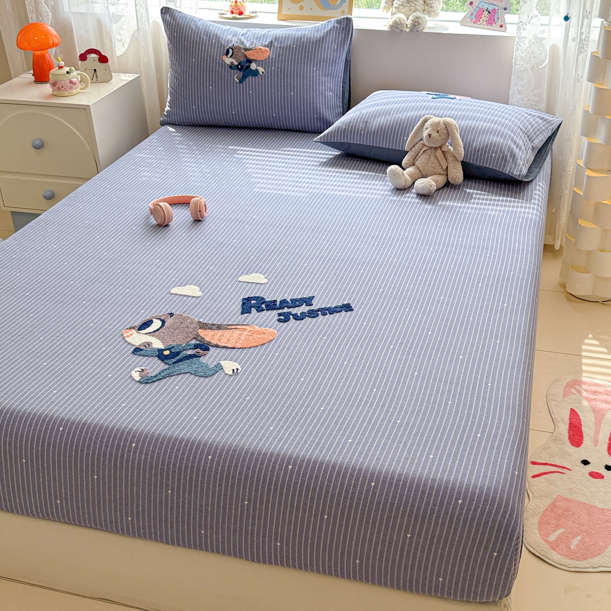 91家纺网 家纺一手货源 找家纺 慕尚家纺 2025新款全棉磨毛毛巾绣单床笠 床笠单件 字母兔