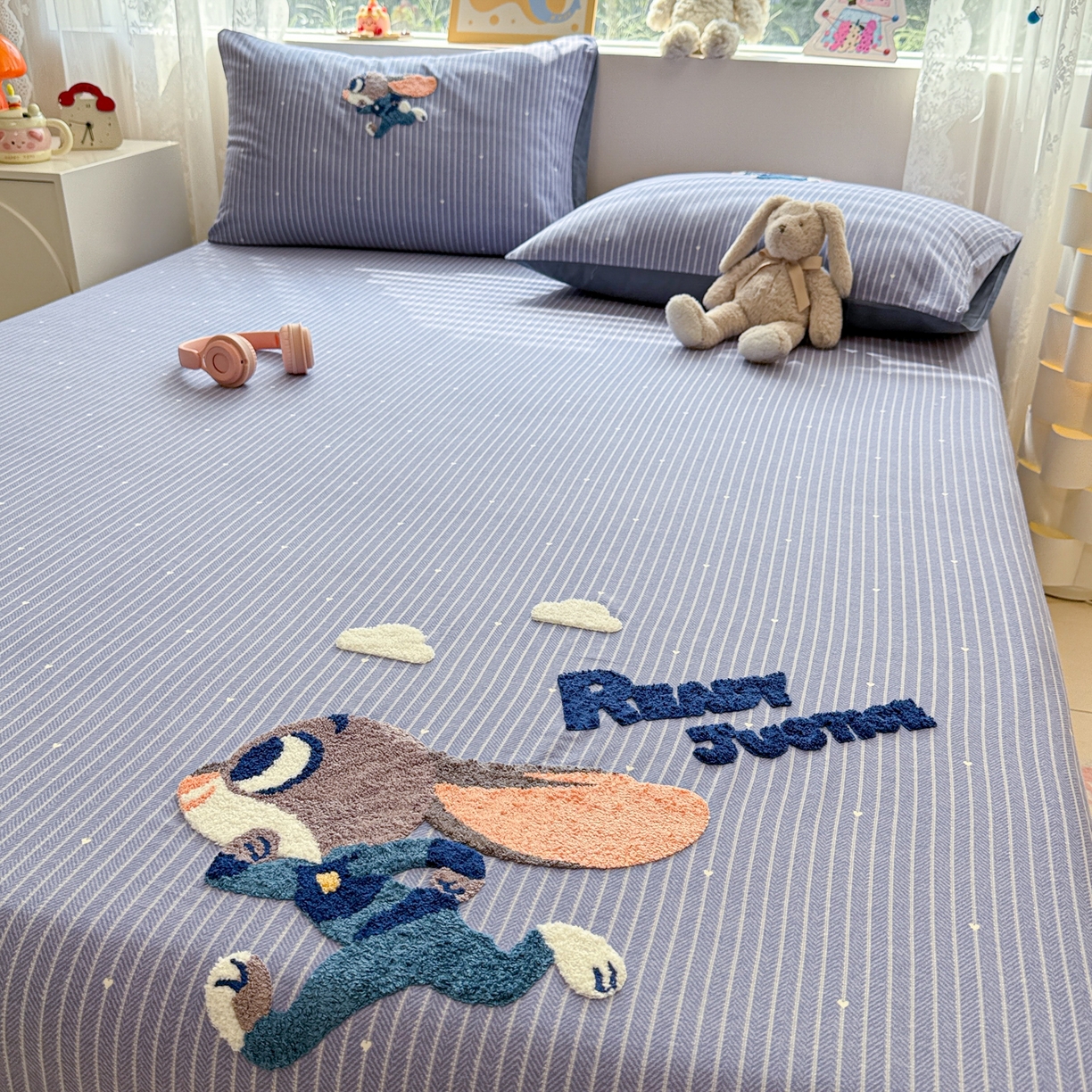 91家纺网 家纺一手货源 找家纺 慕尚家纺 2025新款全棉磨毛毛巾绣单床单 床单单件 字母兔