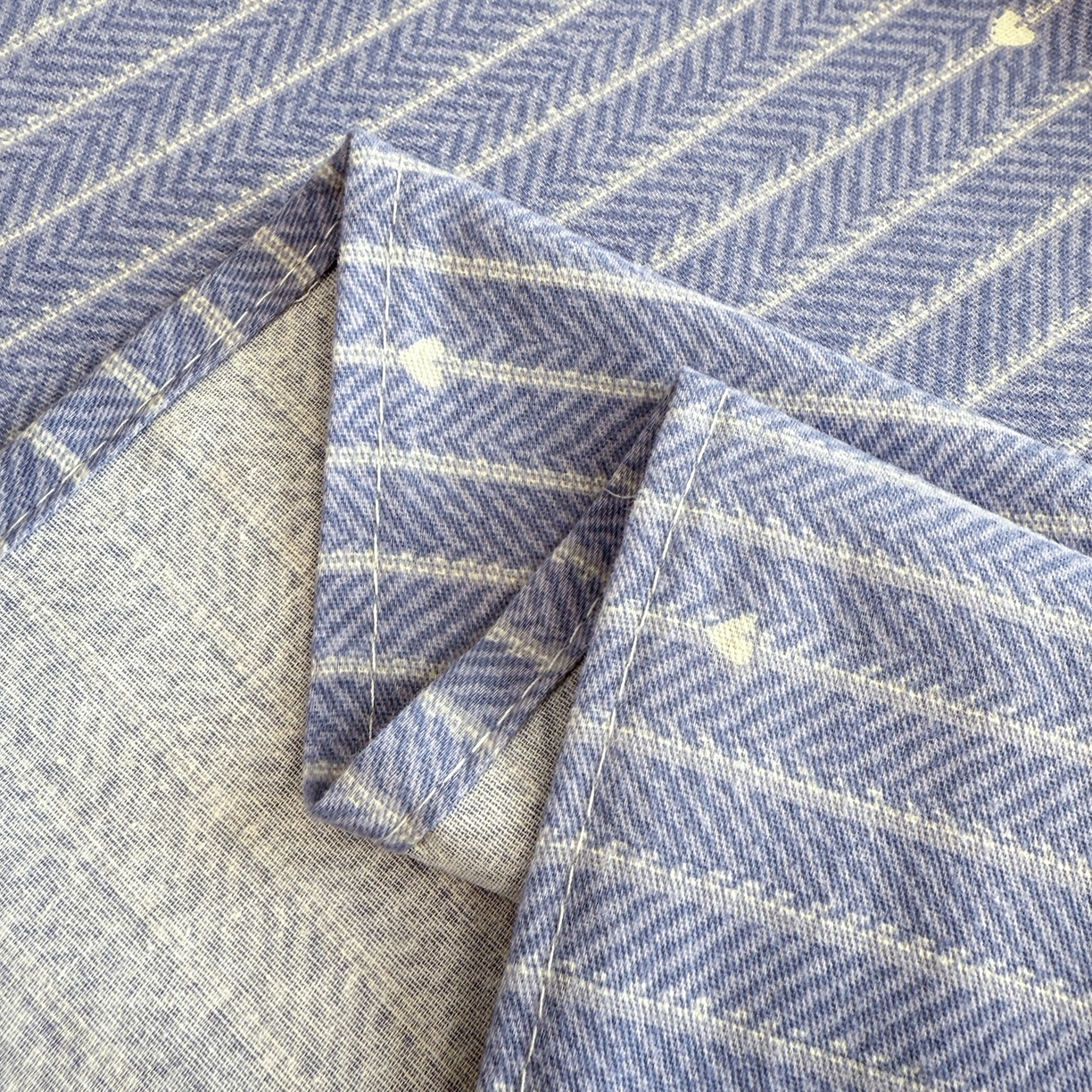 91家纺网 家纺一手货源 找家纺 慕尚家纺 2025新款全棉磨毛毛巾绣单床单 床单单件 字母兔