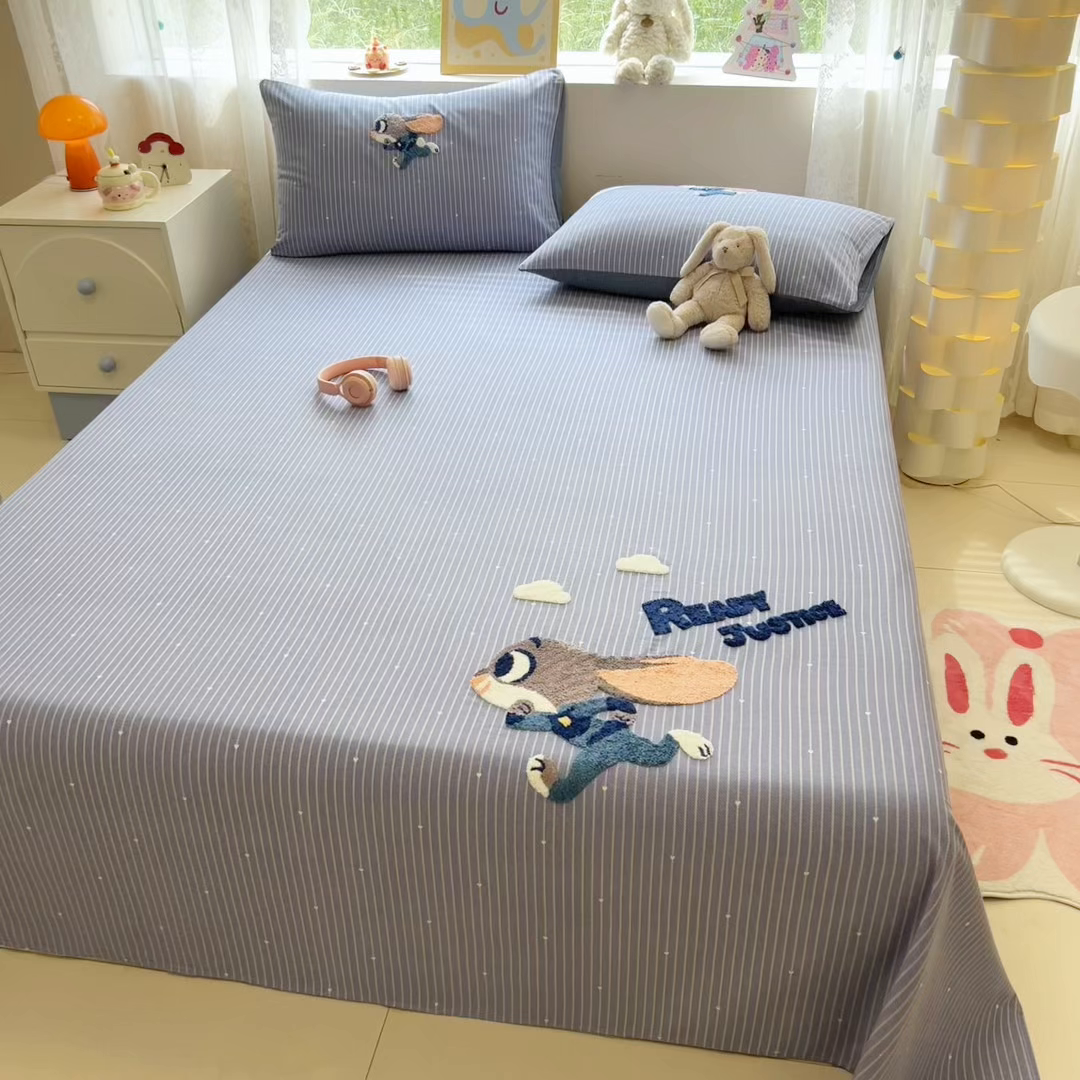 91家纺网 家纺一手货源 找家纺 慕尚家纺 2025新款全棉磨毛毛巾绣单床单 床单单件 字母兔