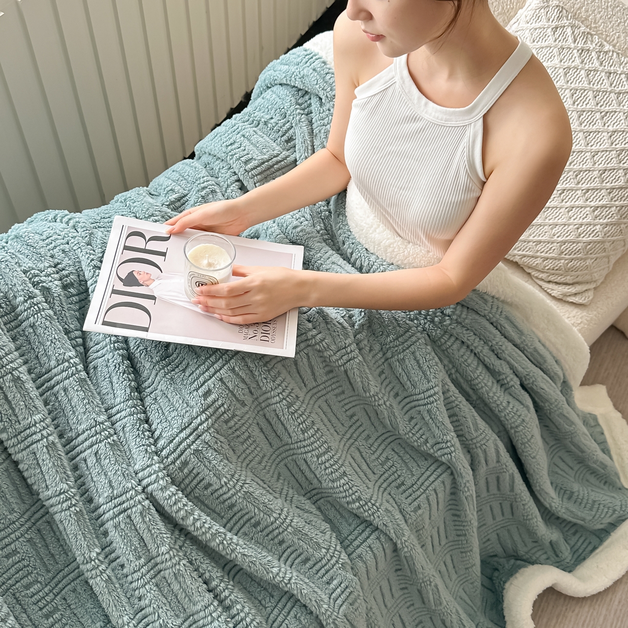 91家纺网 家纺一手货源 找家纺 永耀家纺 2025新款横竖格单层双面绒毛毯 半岛蓝