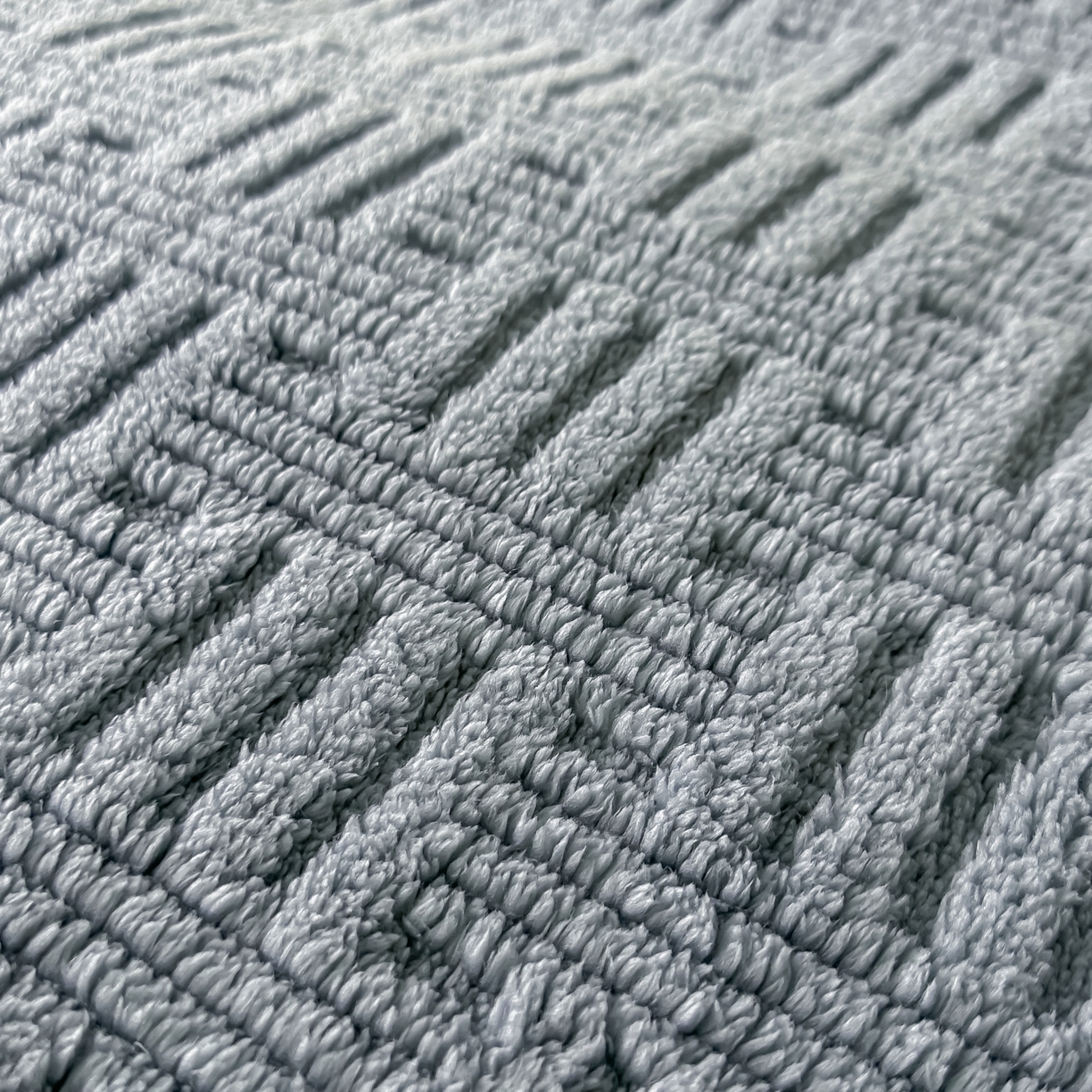 91家纺网 家纺一手货源 找家纺 永耀家纺 2025新款横竖格单层双面绒毛毯 冰川灰