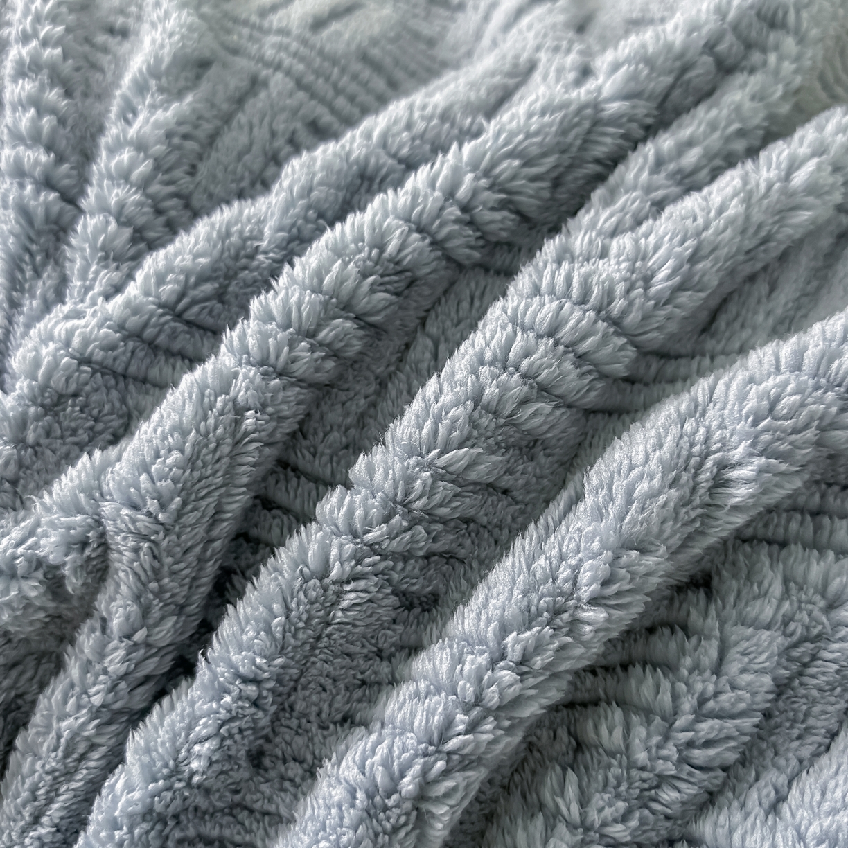 91家纺网 家纺一手货源 找家纺 永耀家纺 2025新款横竖格单层双面绒毛毯 冰川灰