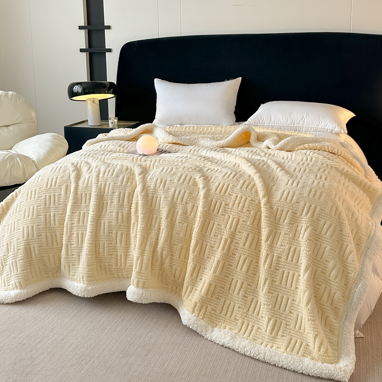 91家纺网 家纺一手货源 找家纺 永耀家纺 2025新款横竖格单层双面绒毛毯 稻香黄