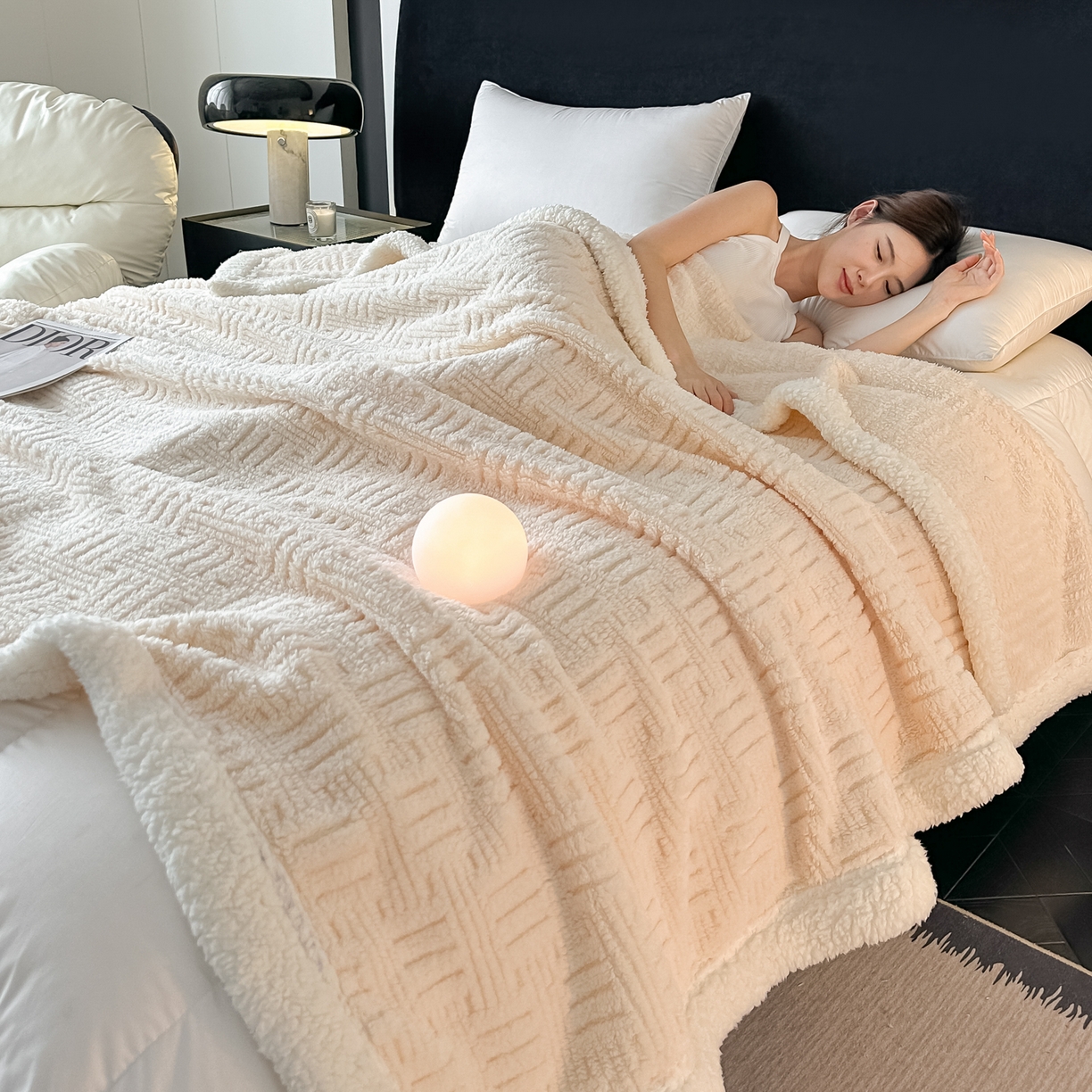 91家纺网 家纺一手货源 找家纺 永耀家纺 2025新款横竖格单层双面绒毛毯 暖米杏