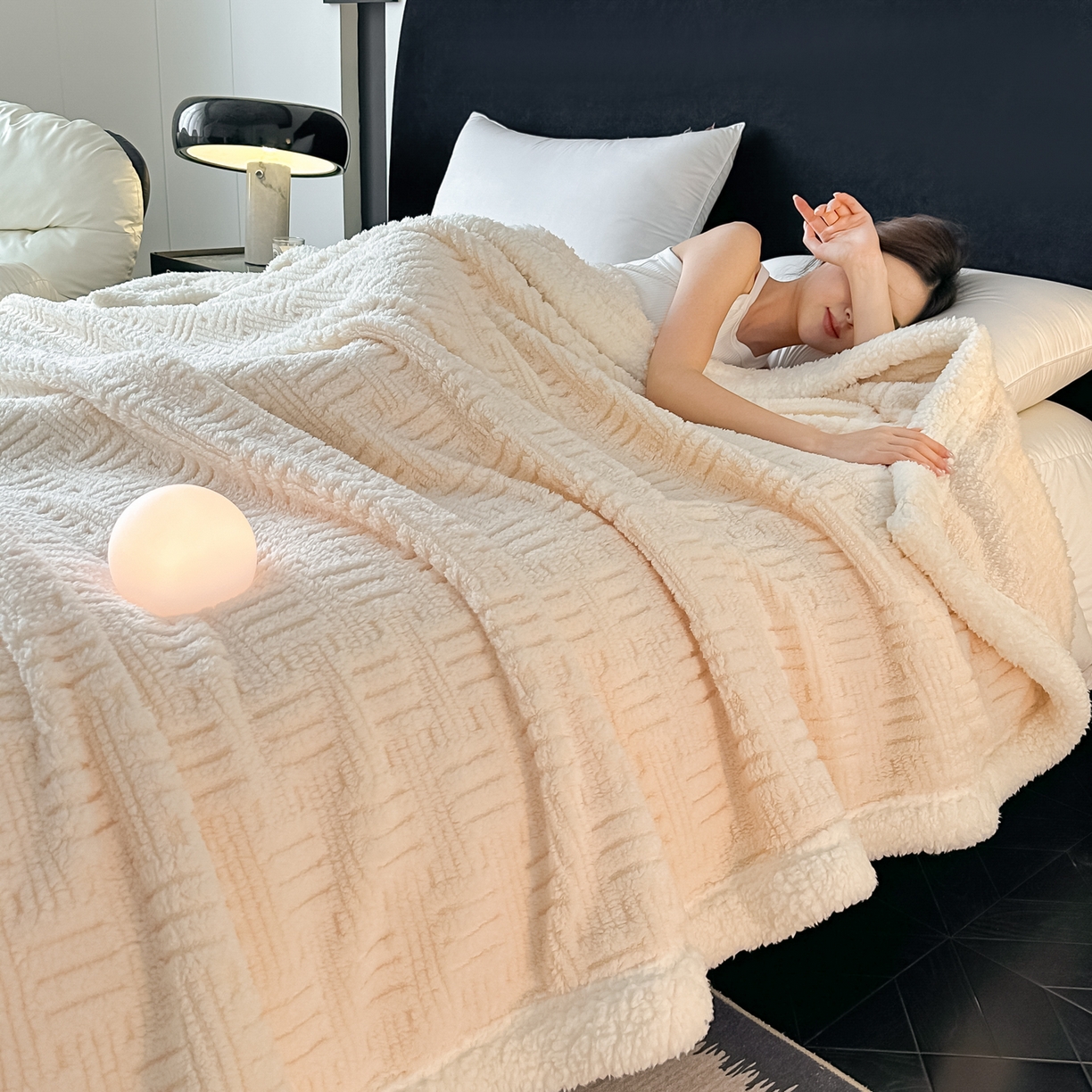 91家纺网 家纺一手货源 找家纺 永耀家纺 2025新款横竖格单层双面绒毛毯 暖米杏