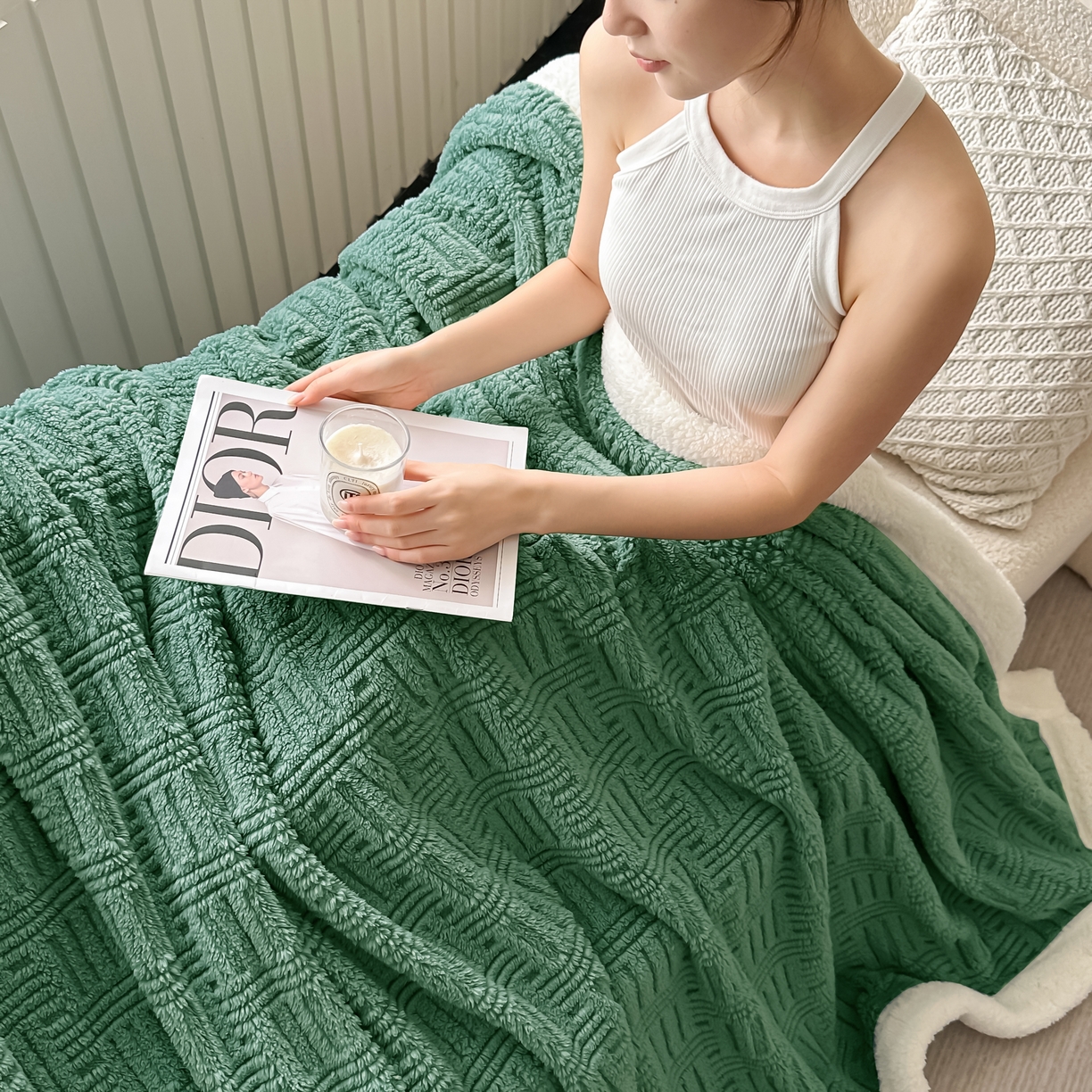 91家纺网 家纺一手货源 找家纺 永耀家纺 2025新款横竖格单层双面绒毛毯 青木绿