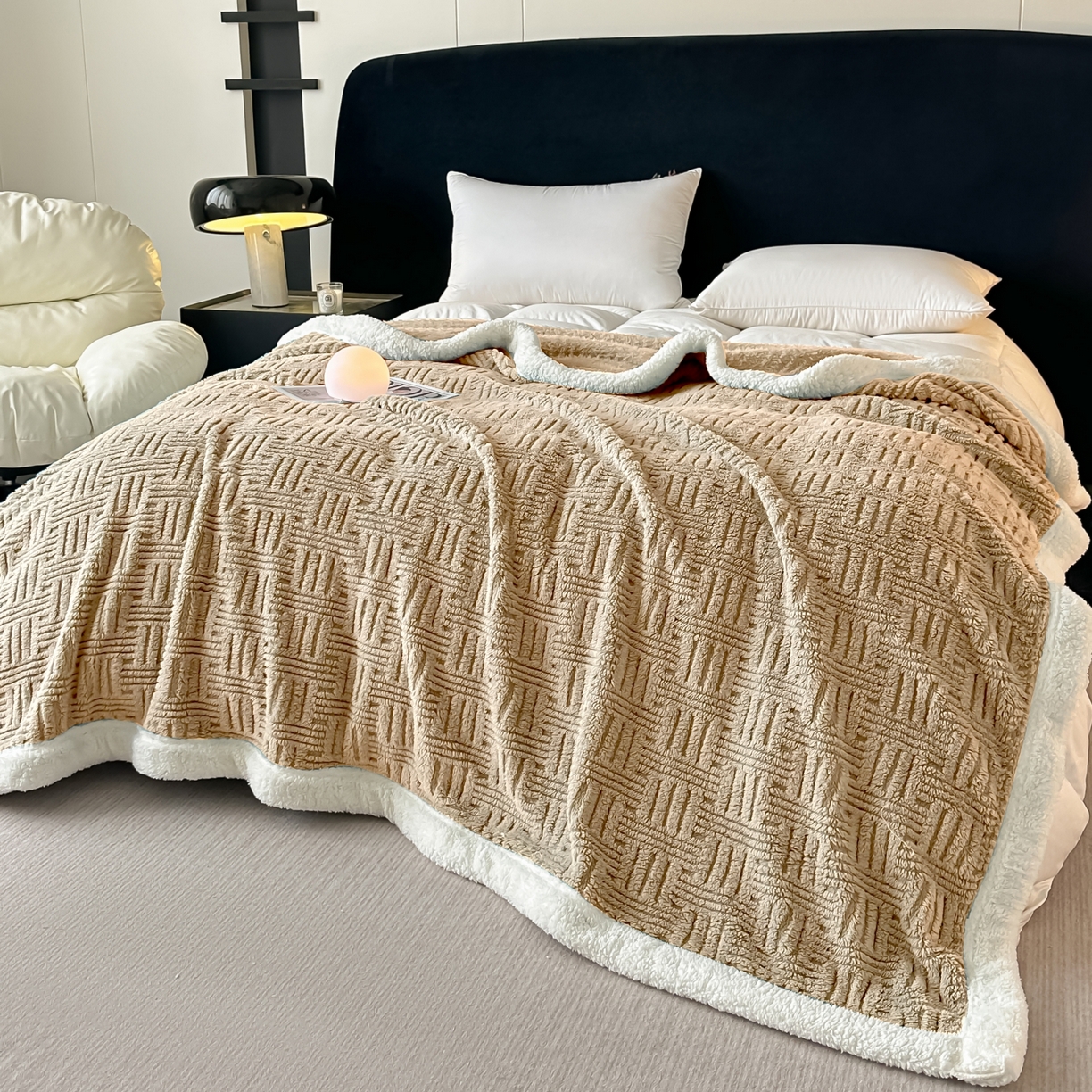 91家纺网 家纺一手货源 找家纺 永耀家纺 2025新款横竖格单层双面绒毛毯 深卡其