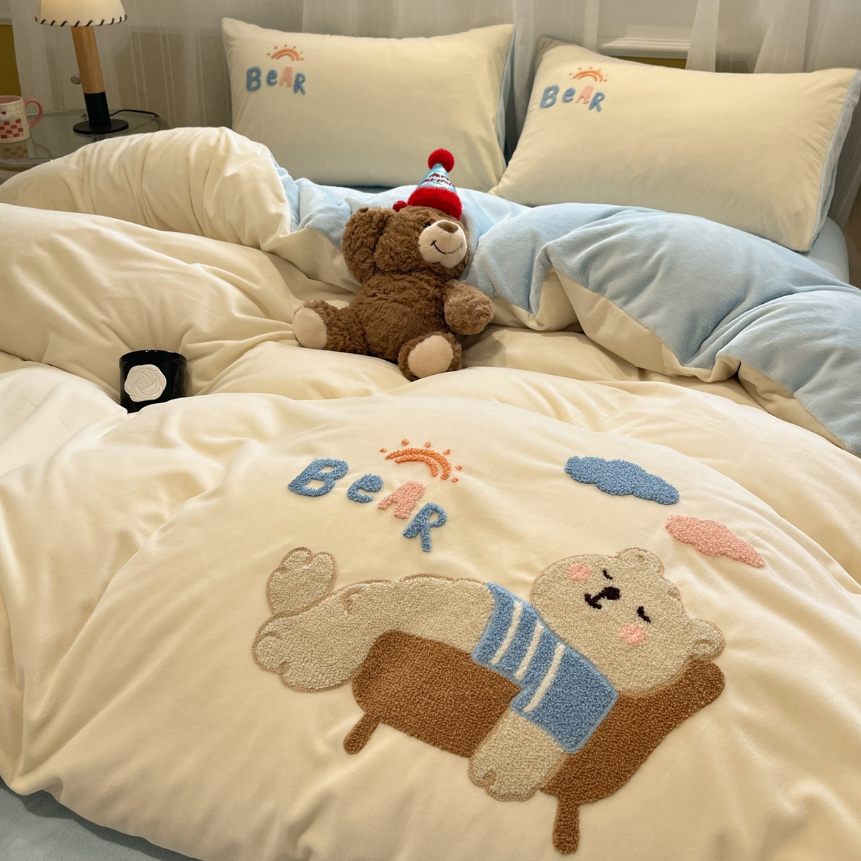 91家纺网 家纺一手货源 找家纺 （总）麦空家居 2025新款高克重A类A版宝宝绒B版牛奶绒毛巾绣三件套四件套