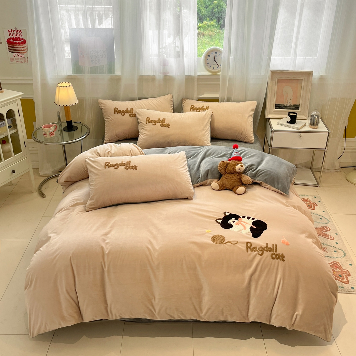 91家纺网 家纺一手货源 找家纺 麦空家居 2025新款高克重A类A版宝宝绒B版牛奶绒毛巾绣三件套四件套 哈基咪-香槟