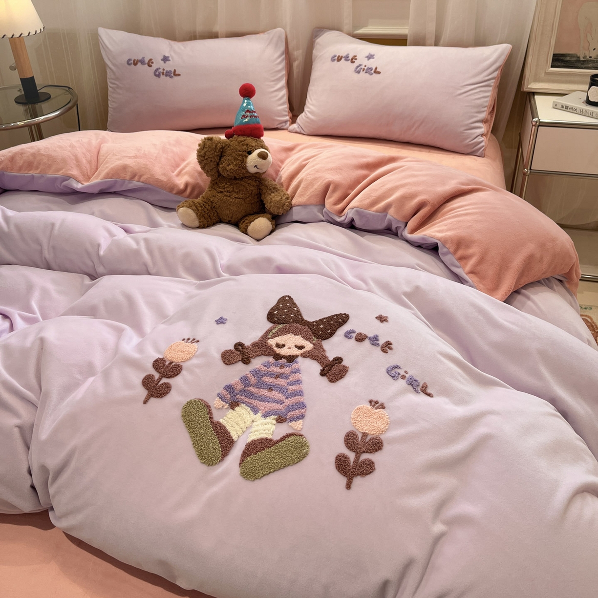 91家纺网 家纺一手货源 找家纺 麦空家居 2025新款高克重A类A版宝宝绒B版牛奶绒毛巾绣三件套四件套 糖心女孩-橙意粉