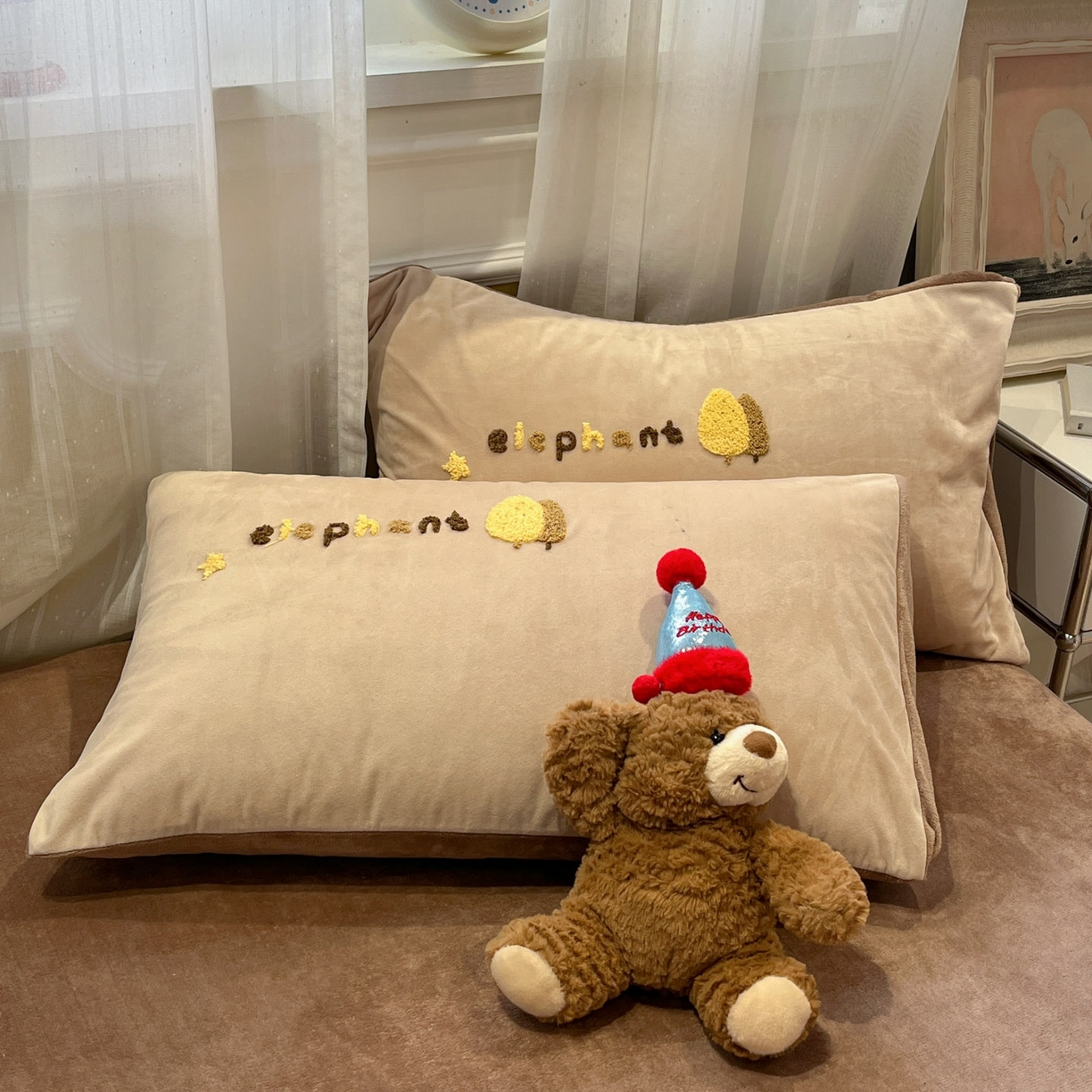 91家纺网 家纺一手货源 找家纺 麦空家居 2025新款高克重A类A版宝宝绒B版牛奶绒毛巾绣三件套四件套 小象-香槟