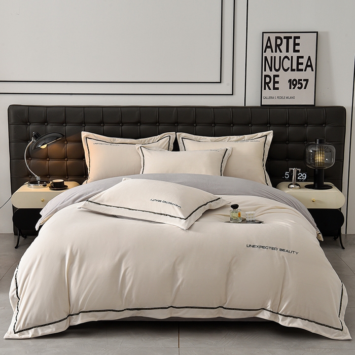 91家纺网 家纺一手货源 找家纺 米奈家居 2025新款宝宝绒压线织带四件套-法拉 法拉-奶昔白