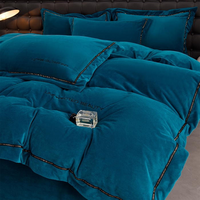 91家纺网 家纺一手货源 找家纺 米奈家居 2025新款宝宝绒压线织带四件套-法拉 法拉-深海蓝