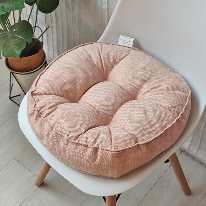 91家纺网 家纺一手货源 找家纺 李帅家居 2025新款加厚透气舒适圆形立体亚麻坐垫 加厚圆形立体杏色