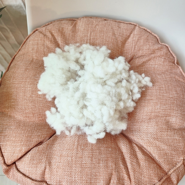 91家纺网 家纺一手货源 找家纺 李帅家居 2025新款加厚透气舒适圆形立体亚麻坐垫 圆形立体淡粉