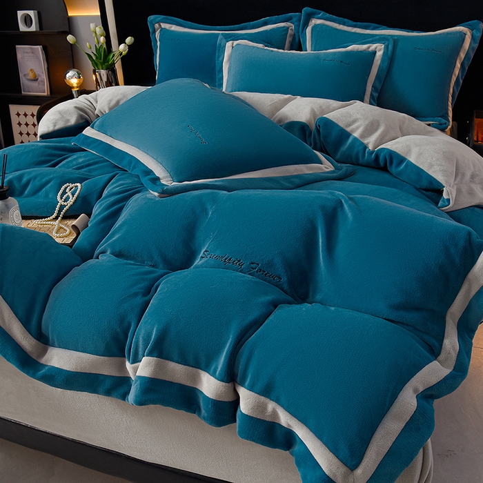 91家纺网 家纺一手货源 找家纺 米奈家居 2025新款宝宝绒撞色拼角四件套-罗兰 故宫蓝