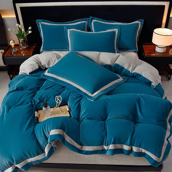 91家纺网 家纺一手货源 找家纺 米奈家居 2025新款宝宝绒撞色拼角四件套-罗兰 故宫蓝