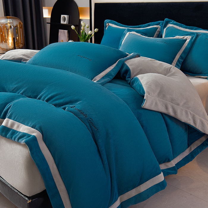 91家纺网 家纺一手货源 找家纺 米奈家居 2025新款宝宝绒撞色拼角四件套-罗兰 故宫蓝