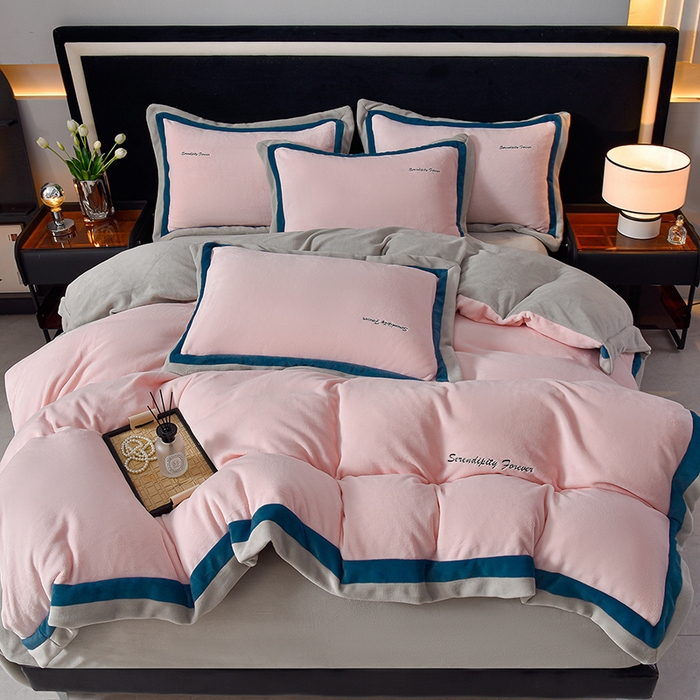 91家纺网 家纺一手货源 找家纺 米奈家居 2025新款宝宝绒撞色拼角四件套-罗兰 元气粉