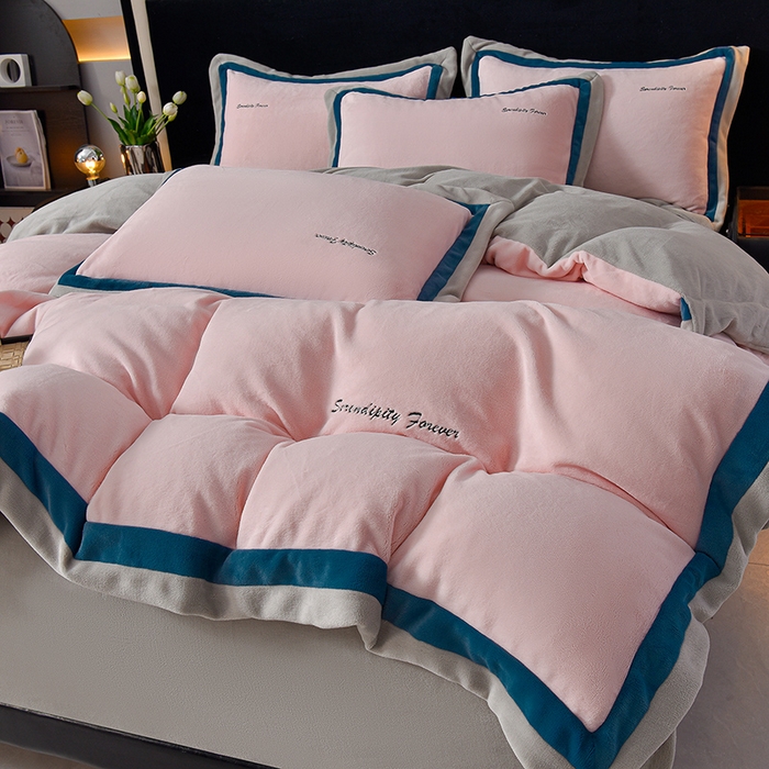 91家纺网 家纺一手货源 找家纺 米奈家居 2025新款宝宝绒撞色拼角四件套-罗兰 元气粉