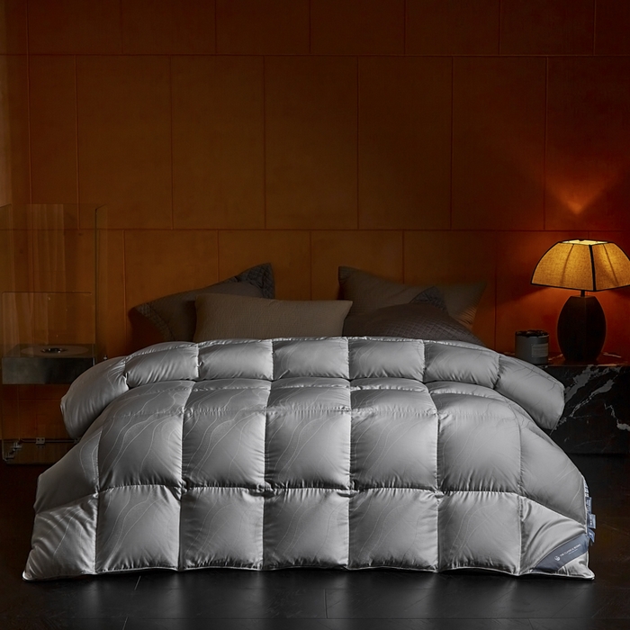 91家纺网 家纺一手货源 找家纺 暖羽屋羽绒馆 2025新款莱赛尔梦幻 鹅绒丝被子 羽毛被芯2米婚庆冬被春秋 双人羽绒被 梦幻鎏金 灰