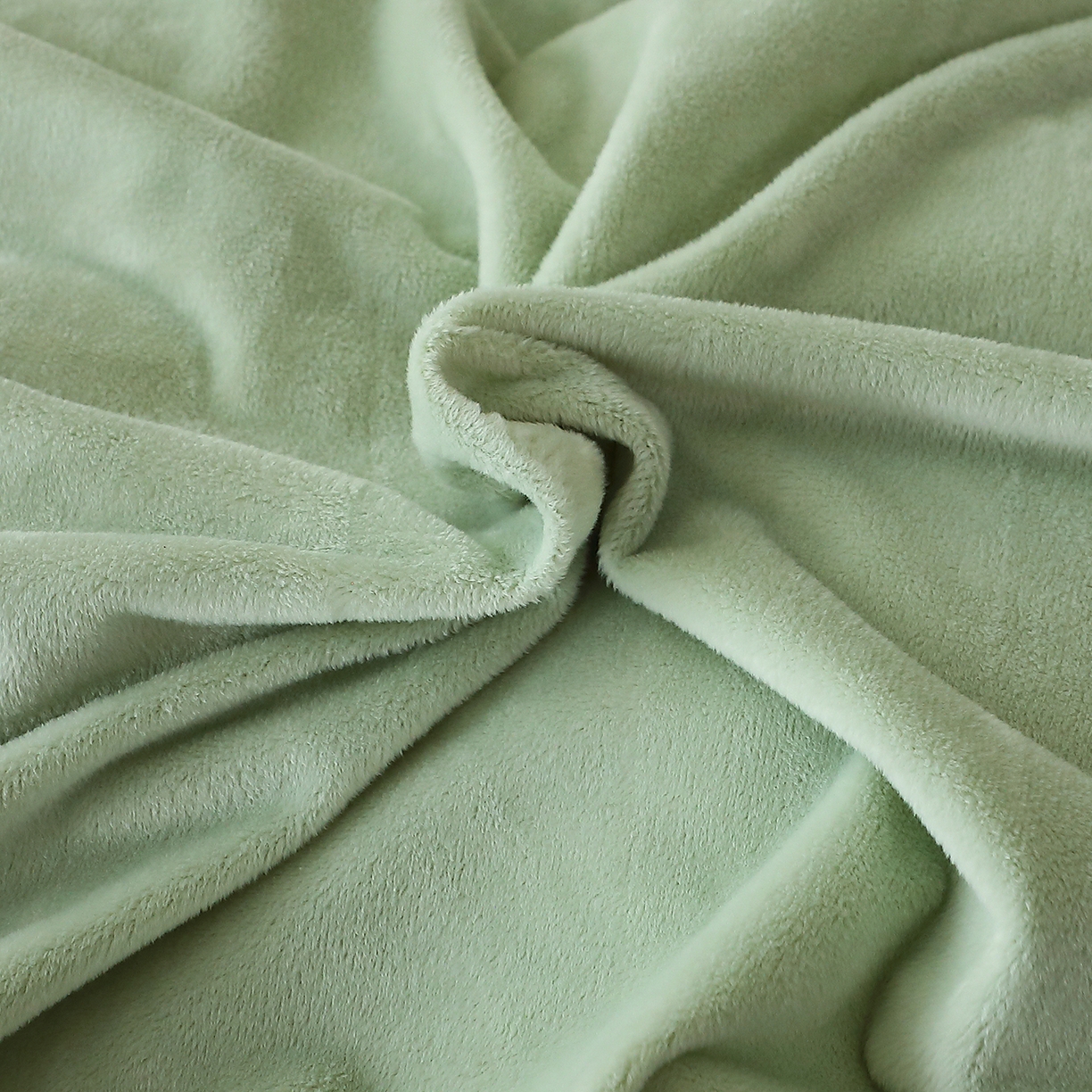 91家纺网 家纺一手货源 找家纺 晶缦家纺 2025新款高克重全消光蚕丝绒刺绣花四件套 初羡-清新绿