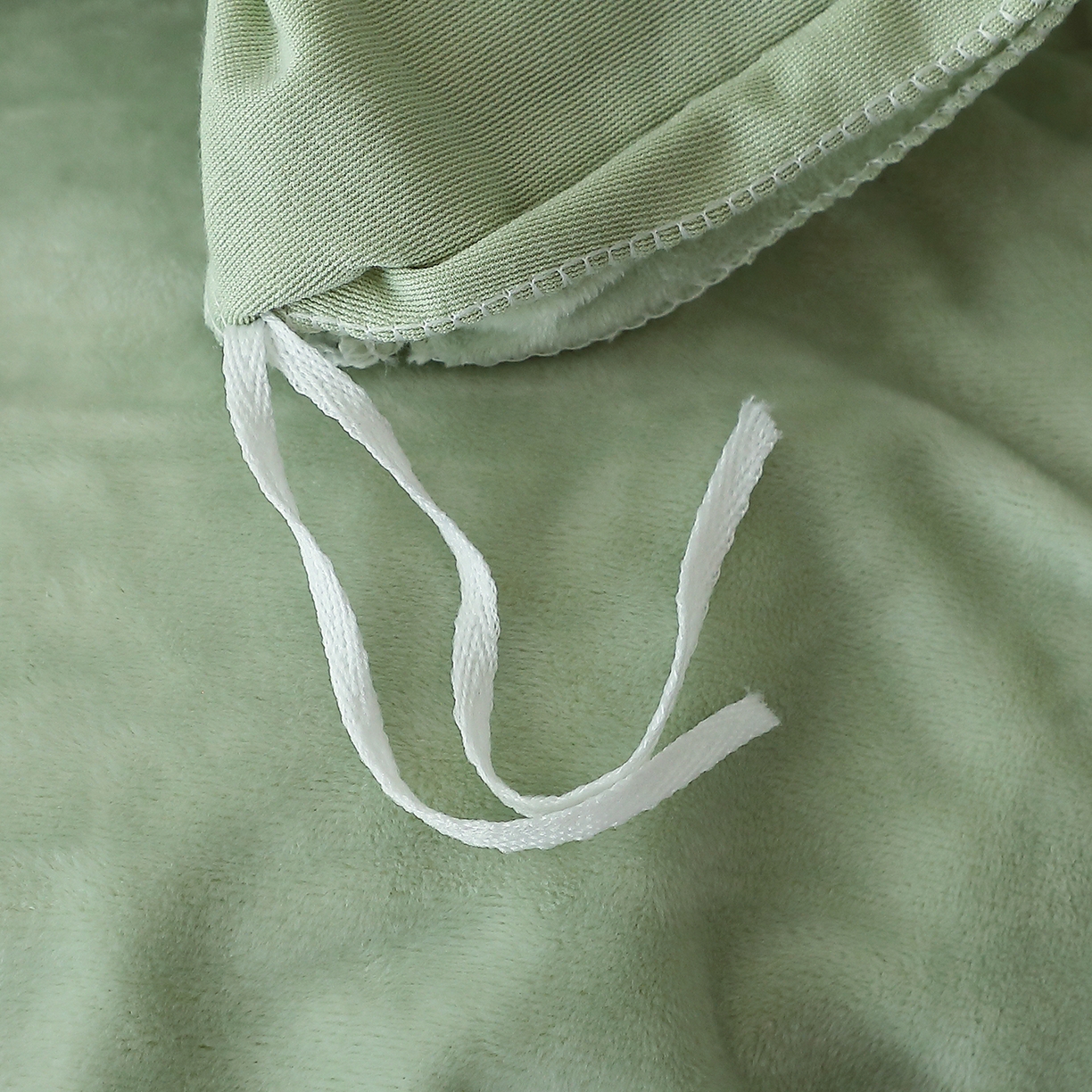 91家纺网 家纺一手货源 找家纺 晶缦家纺 2025新款高克重全消光蚕丝绒刺绣花四件套 初羡-清新绿