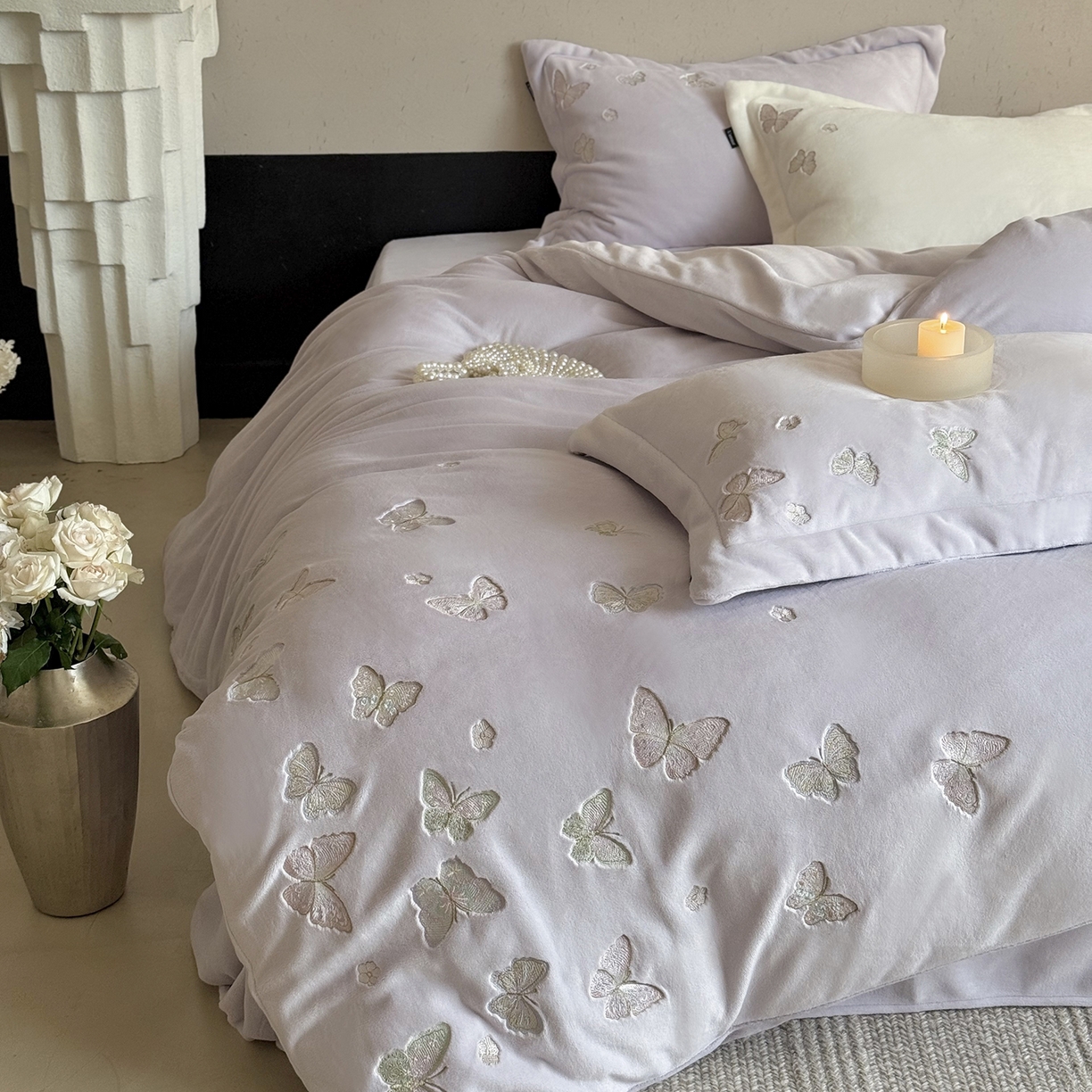 91家纺网 家纺一手货源 找家纺 鹿班家居 2025新款冬季高克重牛奶绒精密刺绣系列四件套-温柔浅梦（标准会员-10元） 温柔浅梦-紫色