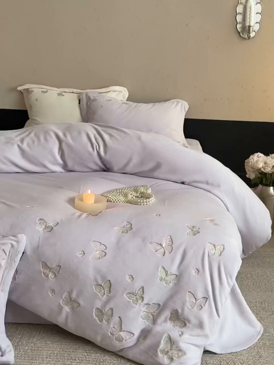 91家纺网 家纺一手货源 找家纺 鹿班家居 2025新款冬季高克重牛奶绒精密刺绣系列四件套-温柔浅梦（标准会员-10元） 温柔浅梦-紫色