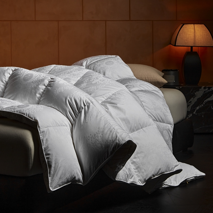 91家纺网 家纺一手货源 找家纺 （总）暖羽屋羽绒馆 2025新款鹅绒丝被芯 盛世典雅羽绒被子 双人羽毛被 2米婚庆春秋被芯