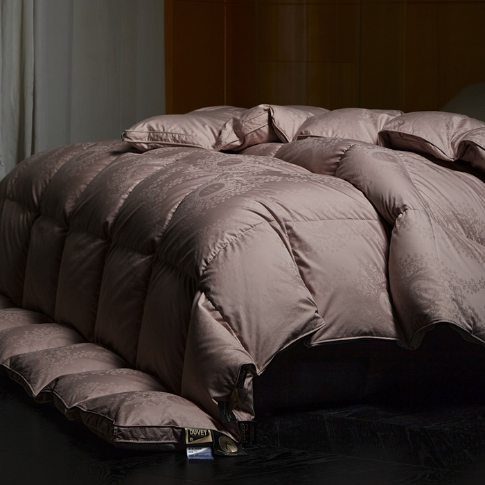 91家纺网 家纺一手货源 找家纺 暖羽屋羽绒馆 2025新款鹅绒丝被芯 盛世典雅羽绒被子 双人羽毛被 2米婚庆春秋被芯 盛世典雅 粉