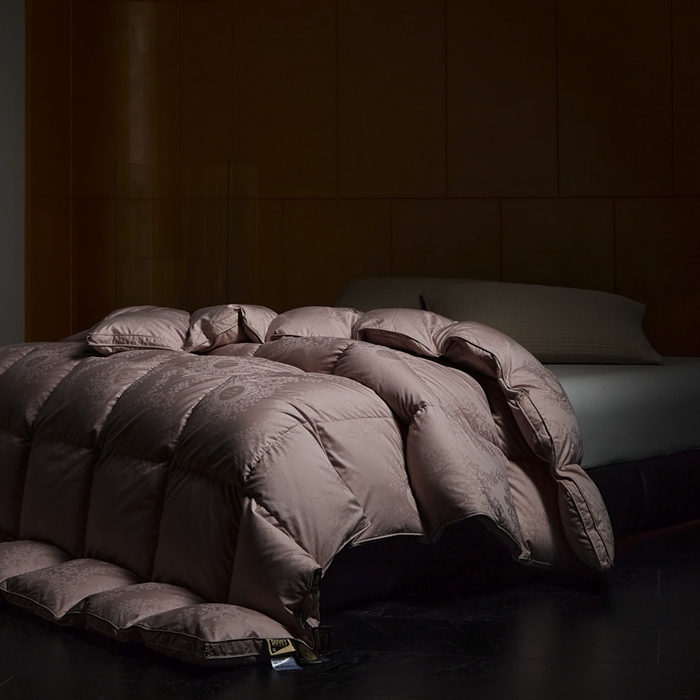 91家纺网 家纺一手货源 找家纺 暖羽屋羽绒馆 2025新款鹅绒丝被芯 盛世典雅羽绒被子 双人羽毛被 2米婚庆春秋被芯 盛世典雅 粉