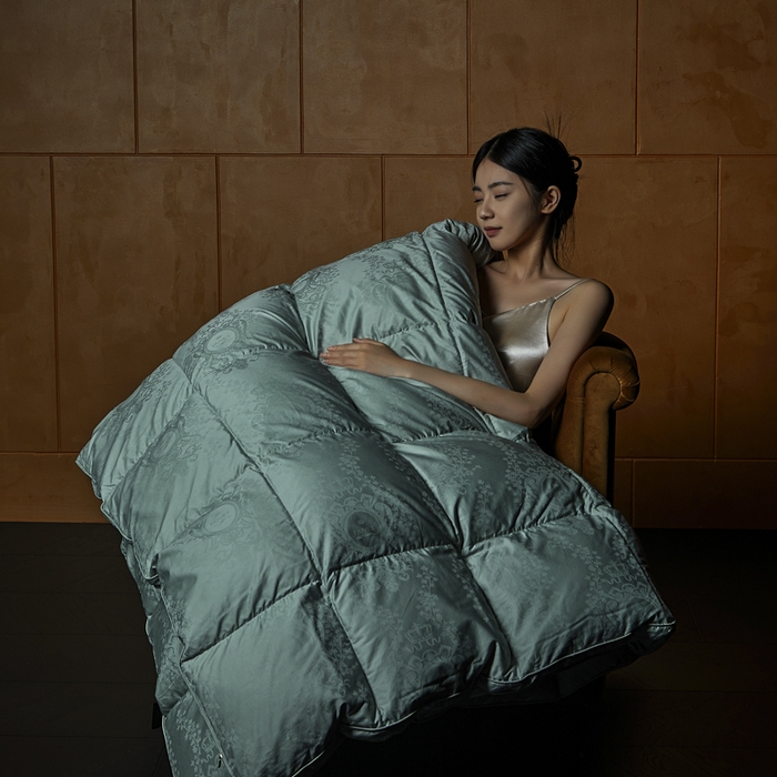 91家纺网 家纺一手货源 找家纺 暖羽屋羽绒馆 2025新款鹅绒丝被芯 盛世典雅羽绒被子 双人羽毛被 2米婚庆春秋被芯 盛世典雅 蓝