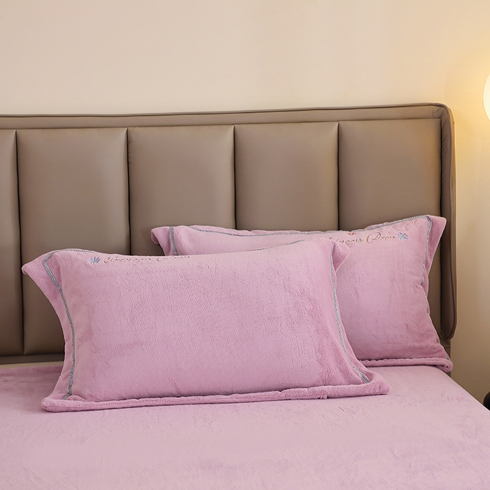 91家纺网 家纺一手货源 找家纺 晶缦家纺 2025新款超高克重保暖太阳绒刺绣花四件套 花觅-薰衣紫