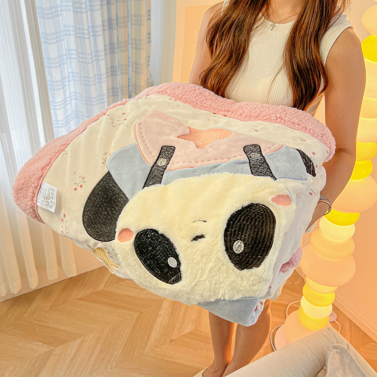 91家纺网 家纺一手货源 找家纺 （总）子钦家纺 2025新款秋冬加厚牛奶绒羊羔绒卡通贴布绣毛毯-快乐熊猫