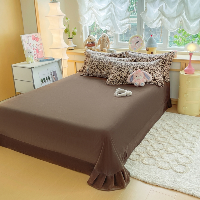 91家纺网 家纺一手货源 找家纺 一比一  2025新款双面牛奶绒四件套 豹纹KT- 咖