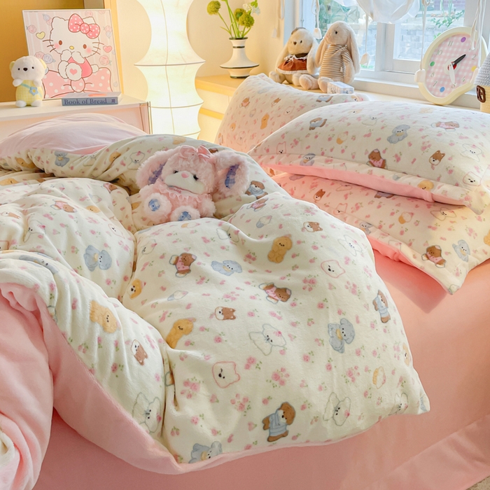 91家纺网 家纺一手货源 找家纺 一比一  2025新款双面牛奶绒四件套 小修狗