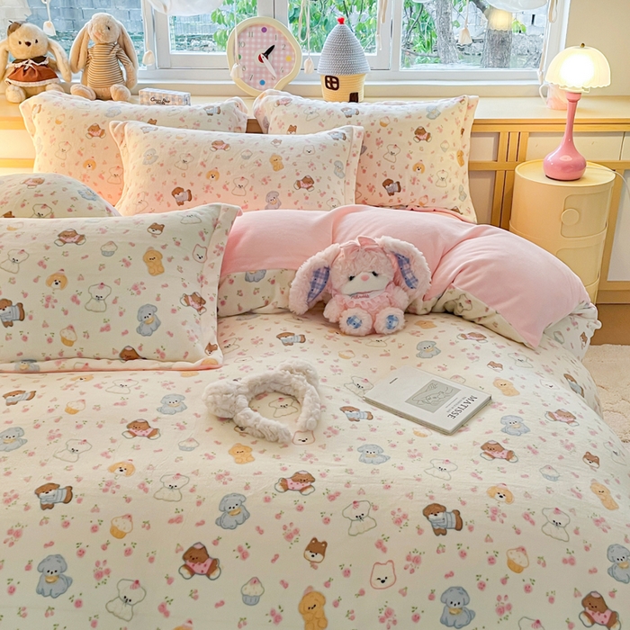 91家纺网 家纺一手货源 找家纺 一比一  2025新款双面牛奶绒四件套 小修狗