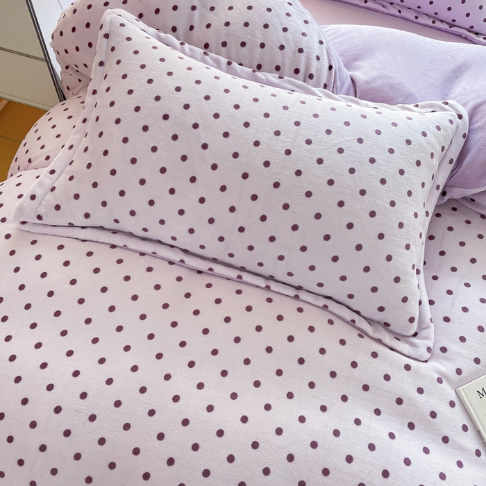 91家纺网 家纺一手货源 找家纺 一比一  2025新款双面牛奶绒四件套 紫啵啵