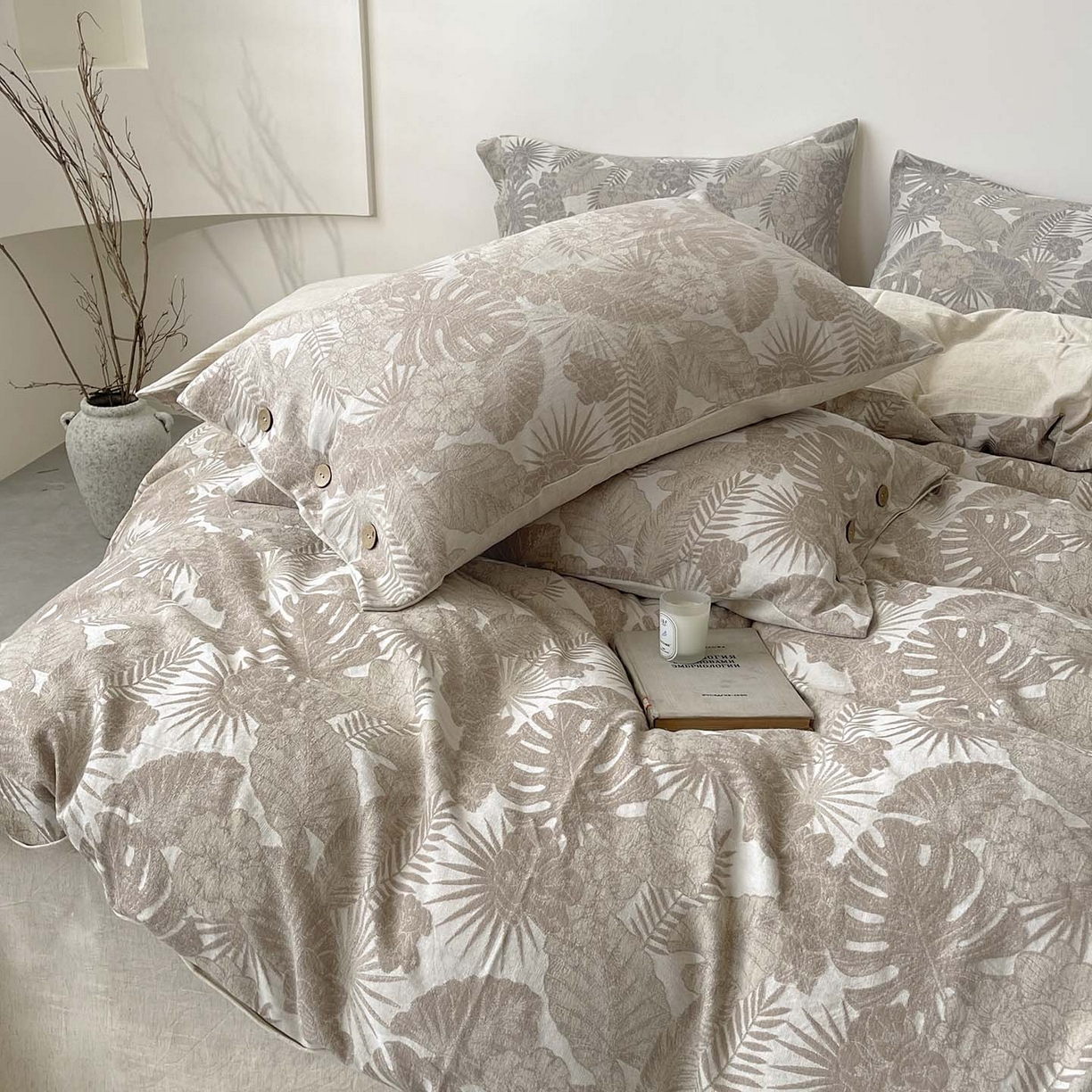 91家纺网 家纺一手货源 找家纺  2025新款秋冬新款色织提花棉麻四件套纯棉全棉复古风素色亚麻高级感工艺款床上用品 茉宜-棕