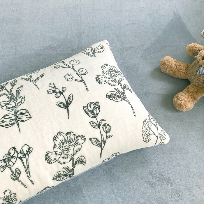 91家纺网 家纺一手货源 找家纺 YYDS网供  2025新款ins风牛奶绒四件套萌趣卡通三件套花卉单被套秋冬软fufu防静电 丛林兔影斯基