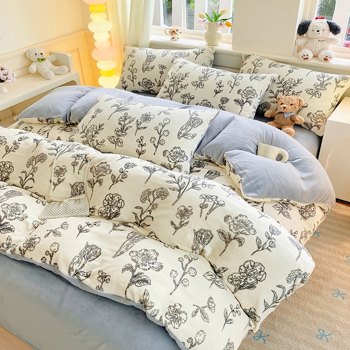 91家纺网 家纺一手货源 找家纺 YYDS网供  2025新款ins风牛奶绒四件套萌趣卡通三件套花卉单被套秋冬软fufu防静电 丛林兔影斯基