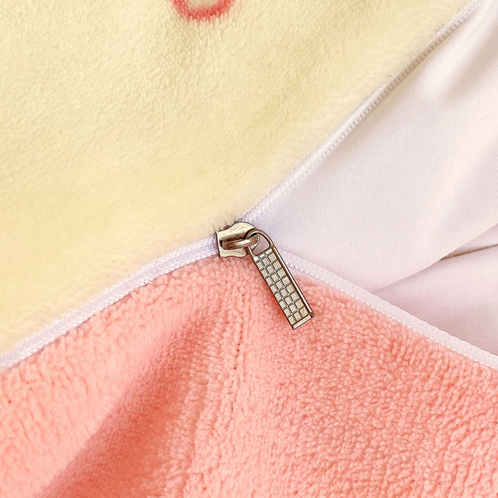 91家纺网 家纺一手货源 找家纺 YYDS网供  2025新款ins风牛奶绒四件套萌趣卡通三件套花卉单被套秋冬软fufu防静电 多彩缤纷美梦