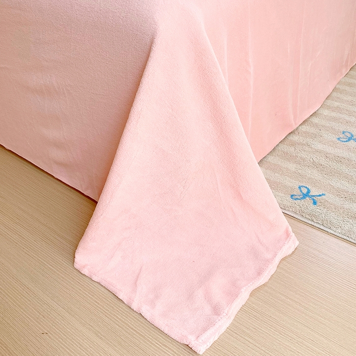 91家纺网 家纺一手货源 找家纺 YYDS网供  2025新款ins风牛奶绒四件套萌趣卡通三件套花卉单被套秋冬软fufu防静电 花园猫语日记